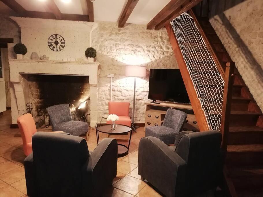 Maison Charentaise A La Campagne Becheresse Exterior photo